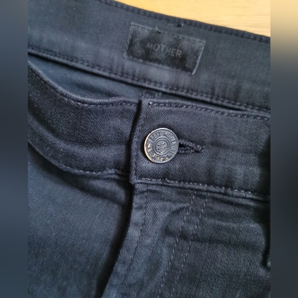 Mother Women's Size 29 stunner zip ankle step fray, not guilty - Picture 10 of 12